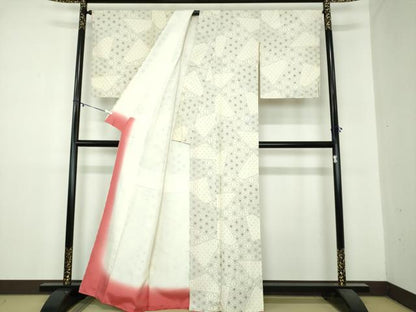 平和屋着物●上質な紬　弥生絞り　麻の葉文様　反端付き　正絹　逸品　未使用　DAAZ0549ps