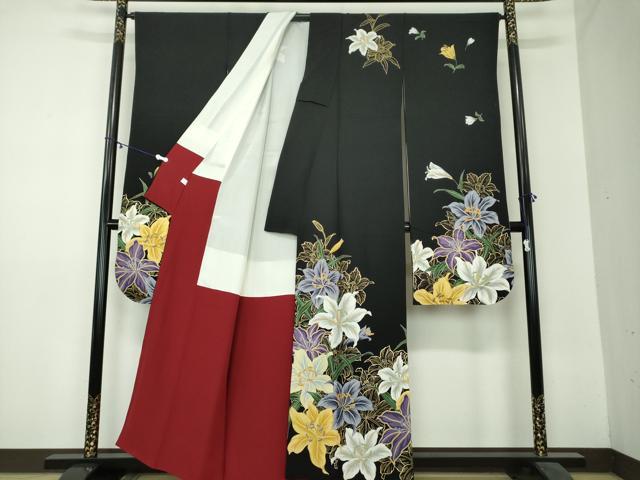 平和屋着物●アーティスト　忠隈眞理子　Mariko London　振袖　百合　黒地　金彩　鈴乃屋扱い　正絹　逸品　DAAZ0637ps