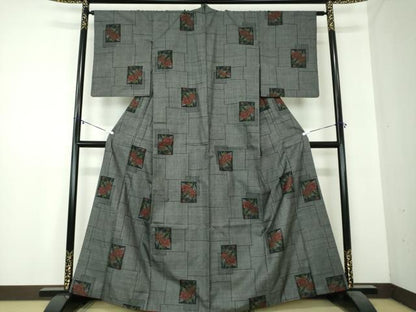 平和屋着物●本場大島紬 7マルキ 色紙重ね花文 証紙付き 正絹 逸品 DAAZ0745ps