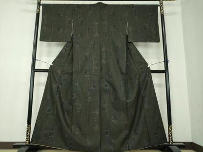平和屋着物●本場大島紬 9マルキ 抽象文様 正絹 逸品 DAAZ0996ps
