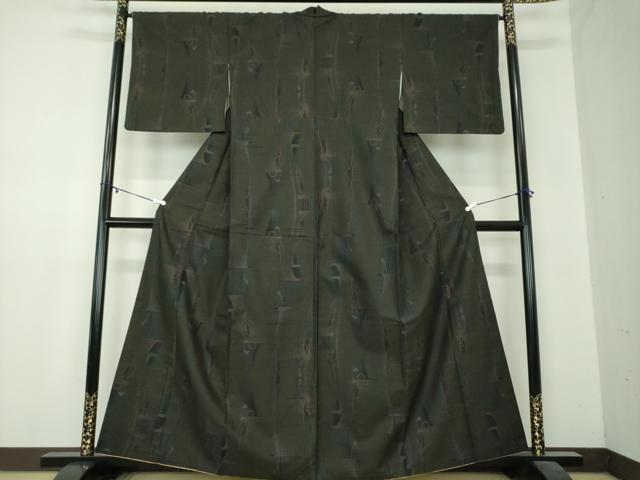 平和屋着物●本場大島紬 9マルキ 抽象文様 正絹 逸品 DAAZ0996ps