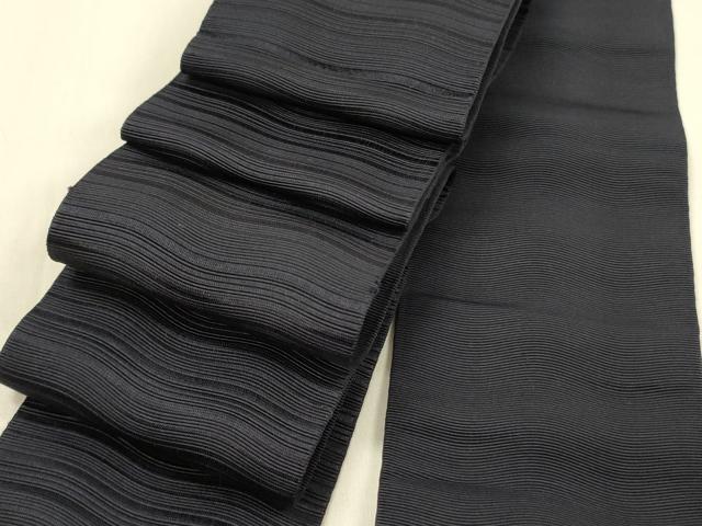 平和屋着物●男性　本場筑前博多織　角帯　よろけ縞　濃藍色　正絹　逸品　DAAZ2464op