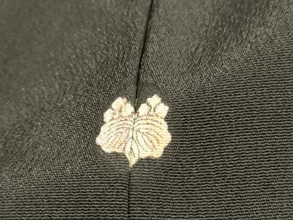 平和屋着物■豪華黒留袖　刺繍　松　金彩　正絹　逸品　DAAZ2565op
