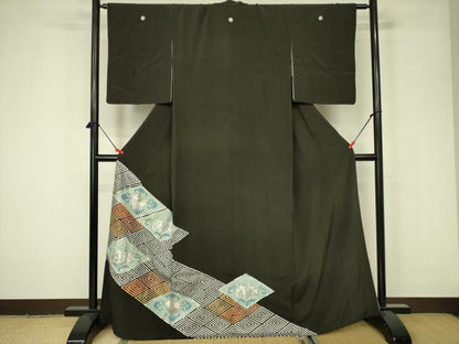 平和屋着物■豪華黒留袖　駒刺繍　桐菱文　銀彩　正絹　逸品　DAAZ2641op
