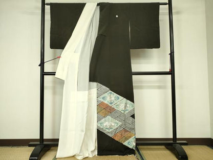 平和屋着物■豪華黒留袖　駒刺繍　桐菱文　銀彩　正絹　逸品　DAAZ2641op