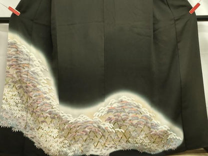 平和屋着物■豪華黒留袖　駒刺繍　笹の葉松文　暈し染め　金彩　正絹　逸品　DAAZ2777op