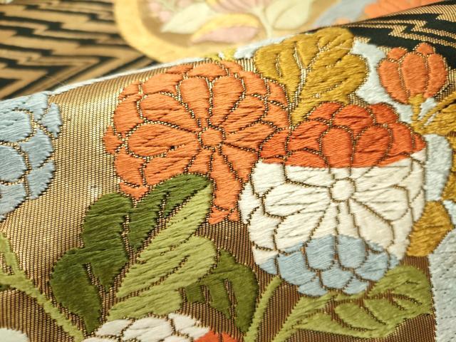 平和屋着物●六通柄袋帯　唐織　草花丸文　黒地　金糸　正絹　逸品　DAAZ2824op