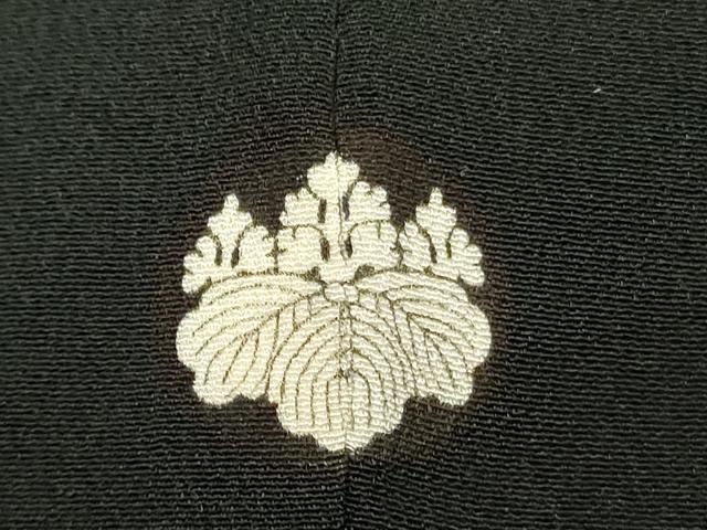 平和屋着物■豪華黒留袖　駒刺繍　立波吉祥花文　金彩　正絹　逸品　DAAZ2941op