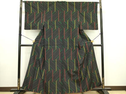 平和屋着物■上質な紬　幾何学文様　黒地　正絹　逸品　DAAZ2988op