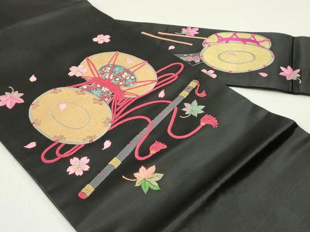 平和屋着物●アンティーク　大正ロマン　九寸名古屋帯　作家物　総刺繍　楽器舞桜文　黒地　金糸　正絹　逸品　DAAZ3130ob 平和屋着物○アンティーク 大正ロマン 九寸名古屋帯 作家物 総刺繍 楽器