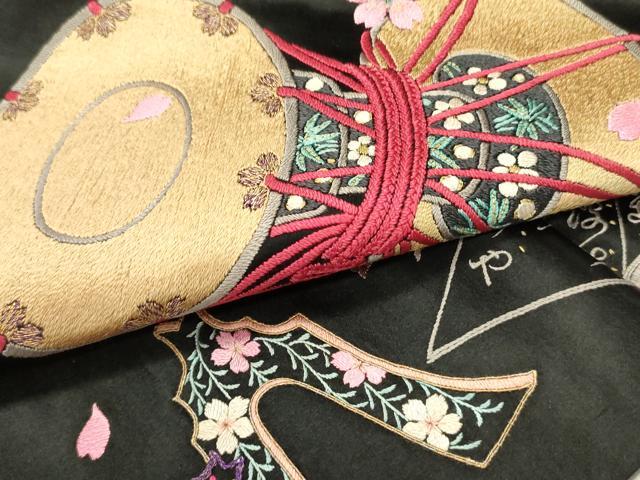 平和屋着物●アンティーク　大正ロマン　九寸名古屋帯　作家物　総刺繍　楽器舞桜文　黒地　金糸　正絹　逸品　DAAZ3130ob