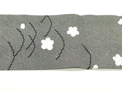 平和屋着物●全通柄九寸名古屋帯 舞花文 黒地 正絹 逸品 DAAZ3423ob