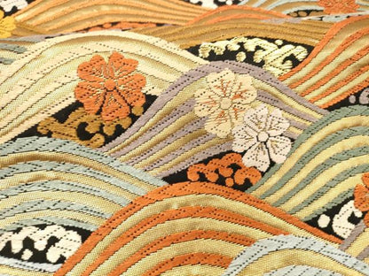 平和屋着物●六通柄袋帯　唐織　青海波桜花文　黒地　金糸　正絹　逸品　DAAZ4435cm