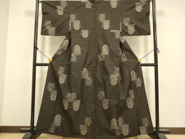 平和屋着物●本場大島紬 地空き 7マルキ 御所車 正絹 逸品 DAAZ5008du