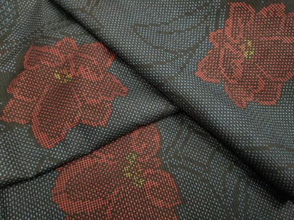平和屋着物●本場大島紬 7マルキ 草花文 正絹 逸品 未使用 DAAZ5035du