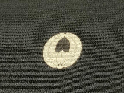 平和屋着物▼豪華黒留袖　駒刺繍　花鳥菱花文　金彩　正絹　逸品　DAAZ6840fe