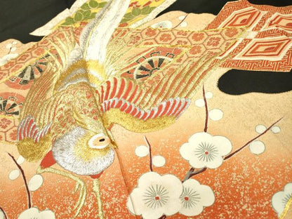平和屋着物▼豪華黒留袖　駒刺繍　花鳥菱花文　金彩　正絹　逸品　DAAZ6840fe