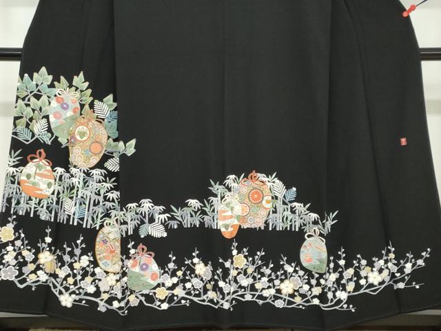 平和屋着物●豪華黒留袖　作家物　駒刺繍　陶器草花文　金彩　正絹　逸品　DAAZ7040ud