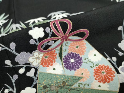 平和屋着物●豪華黒留袖　作家物　駒刺繍　陶器草花文　金彩　正絹　逸品　DAAZ7040ud