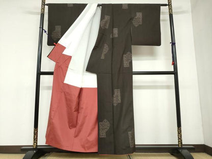 平和屋着物●本場大島紬　地空き　短冊草花文　正絹　逸品　DAAZ7072ud