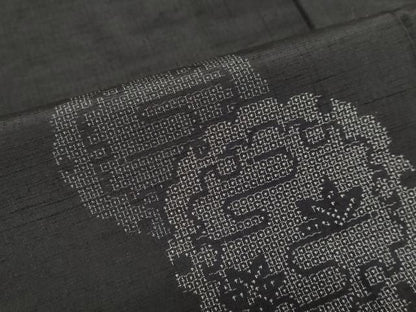 平和屋着物●上質な紬 120亀甲 雪輪舞葉文 正絹 逸品 未使用 DAAZ7118ud