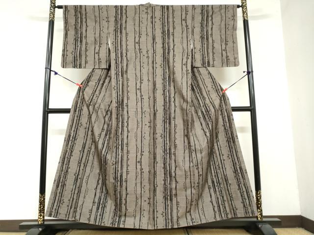 平和屋着物●本場大島紬 9マルキ 笹竹文 正絹 逸品 DAAZ7150ud