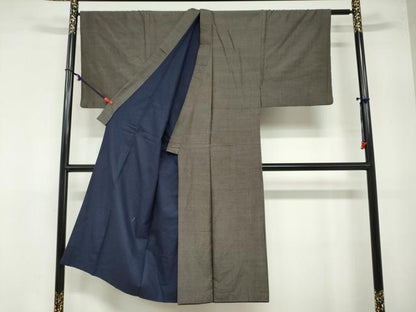 平和屋着物●男性　紬　アンサンブル　長羽織　80亀甲　変わり格子文　正絹　逸品　DAAZ7176ud