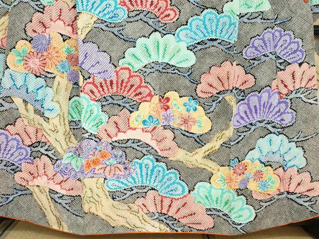 平和屋着物●豪華振袖　鹿の子草花松文　黒地　正絹　逸品　DAAZ7257ud