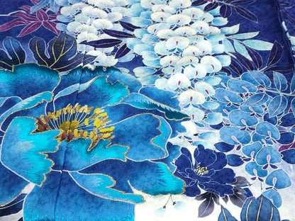 平和屋着物●豪華振袖　草花文　暈し染め　金彩　銀通し地　仮絵羽　逸品　未使用　DAAZ7329ud