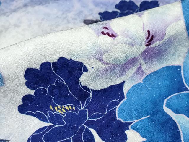 平和屋着物●豪華振袖　草花文　暈し染め　金彩　銀通し地　仮絵羽　逸品　未使用　DAAZ7329ud