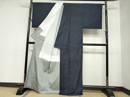 平和屋着物●本場大島紬　古代染色純泥染　麻の葉文様　大島古代紬謹製　証紙付き　正絹　逸品　DAAZ7362ud
