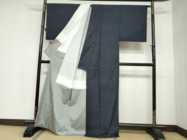 平和屋着物●本場大島紬　古代染色純泥染　麻の葉文様　大島古代紬謹製　証紙付き　正絹　逸品　DAAZ7362ud