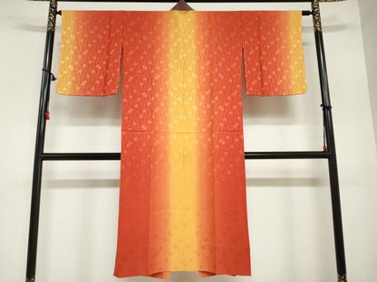 平和屋着物●長襦袢　無双仕立て　立涌舞梅地紋　暈し染め　半衿刺繍　正絹　逸品　DAAZ7456ud