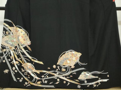 平和屋着物●豪華黒留袖 駒刺繍 宝尽くし扇面草花文 金彩 正絹 逸品 DAAZ7562ud