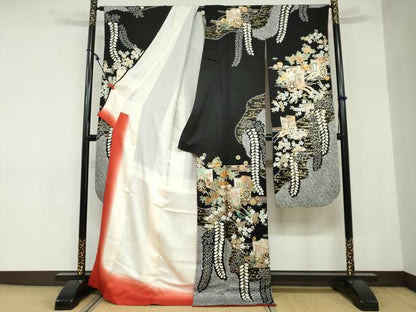 平和屋着物●豪華振袖　絞り　御所車草花文　黒地　金彩　ロング丈　正絹　逸品　DAAZ7662ud