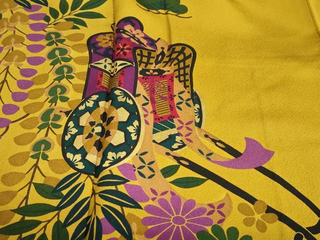 平和屋着物○小振袖 二尺袖 流水御所車草花文 金彩 正絹 逸品