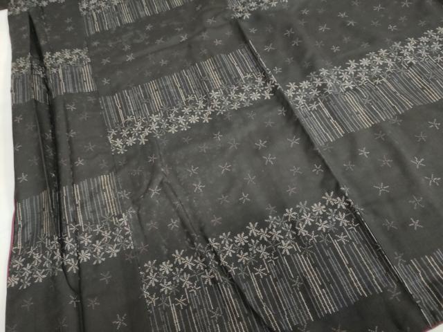 平和屋着物○本場大島紬 9マルキ 古代染色純泥染 舞花文 やまと