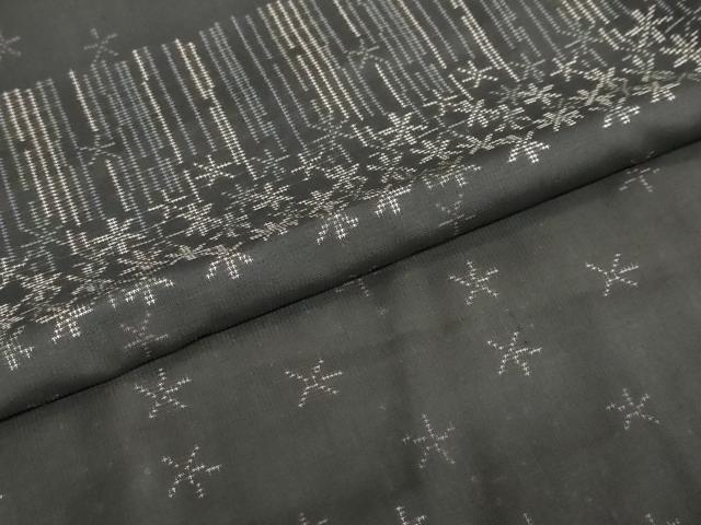 平和屋着物○本場大島紬 9マルキ 古代染色純泥染 舞花文 やまと