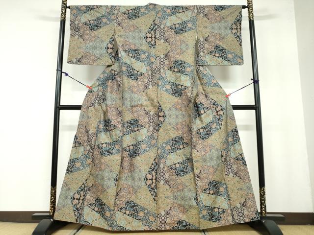 平和屋着物●本場大島紬　7マルキ　切嵌更紗花唐草文　正絹　逸品　DAAZ7206ud 平和屋着物○本場大島紬 7マルキ 更紗切嵌草花文 正絹 逸品 DAAZ7923ud