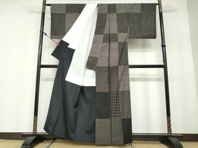 平和屋着物●本場大島紬　訪問着　9マルキ　幾何学文様　正絹　逸品　DAAZ7926ud