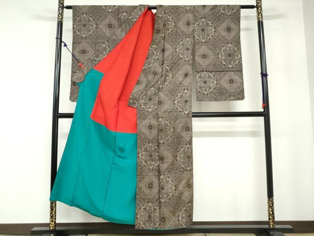 平和屋着物○本場大島紬 龍郷絣 花菱文 正絹 逸品 DAAZ7957ud