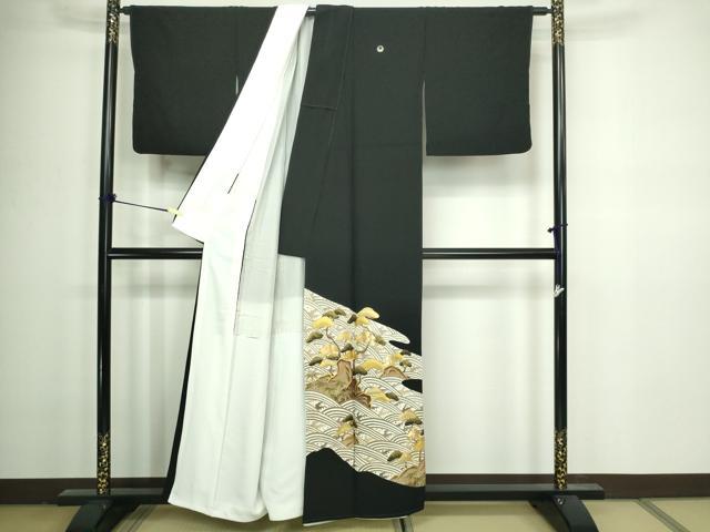 平和屋着物■豪華黒留袖　駒刺繍　松文　金彩　正絹　逸品　DAAZ9600sf
