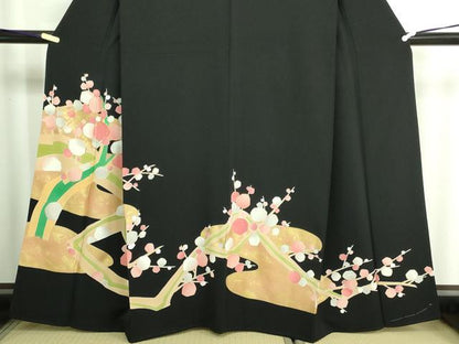 平和屋着物■豪華黒留袖　駒刺繍　枝梅文　金彩　正絹　逸品　DAAZ9790sf