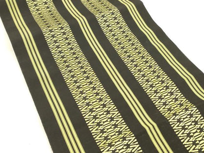 平和屋着物●本場筑前博多織　八寸名古屋帯　献上　黒地　正絹　逸品　DABA0643cm