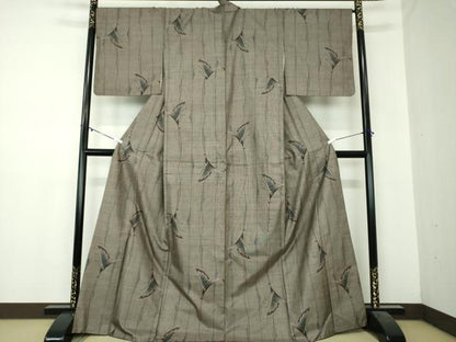 平和屋着物●本場大島紬 9マルキ 孔雀羽花文 正絹 逸品 DABA1010ps