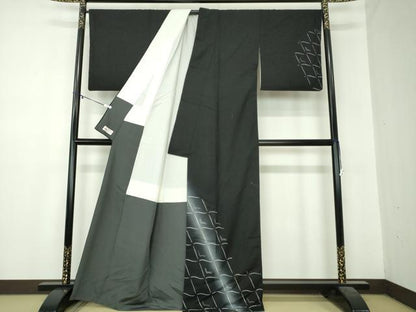 平和屋着物●訪問着　紬地　瓦文　黒地　やまと誂製　正絹　逸品　DABA1040ps