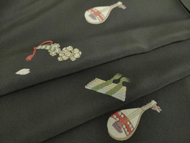 平和屋着物●上質な小紋　総刺繍　舞桜　楽器文　蛍暈し　金糸　正絹　逸品　DABA1065ps 平和屋着物○上質な小紋 総刺繍 舞桜 楽器文 蛍暈し