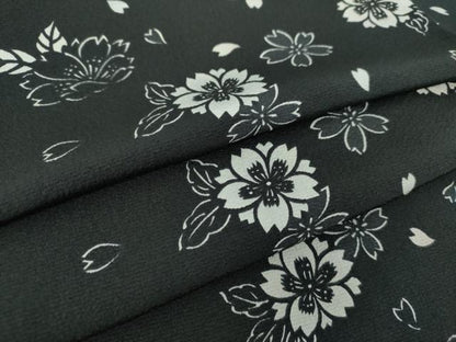 平和屋着物●上質な小紋　舞桜　黒地　正絹　逸品　DABA1116ps