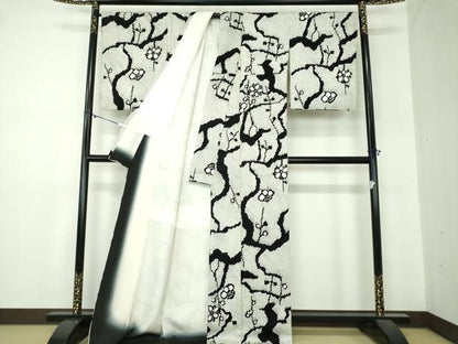 平和屋着物●本疋田絞り　小紋　枝花文　黒地　ロング丈　正絹　逸品　DABA1123ps