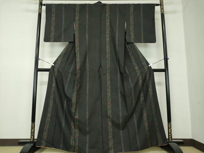 平和屋着物●本場大島紬　泥染　更紗花文　関絹特製　反端付き　正絹　逸品　DABA1423ps